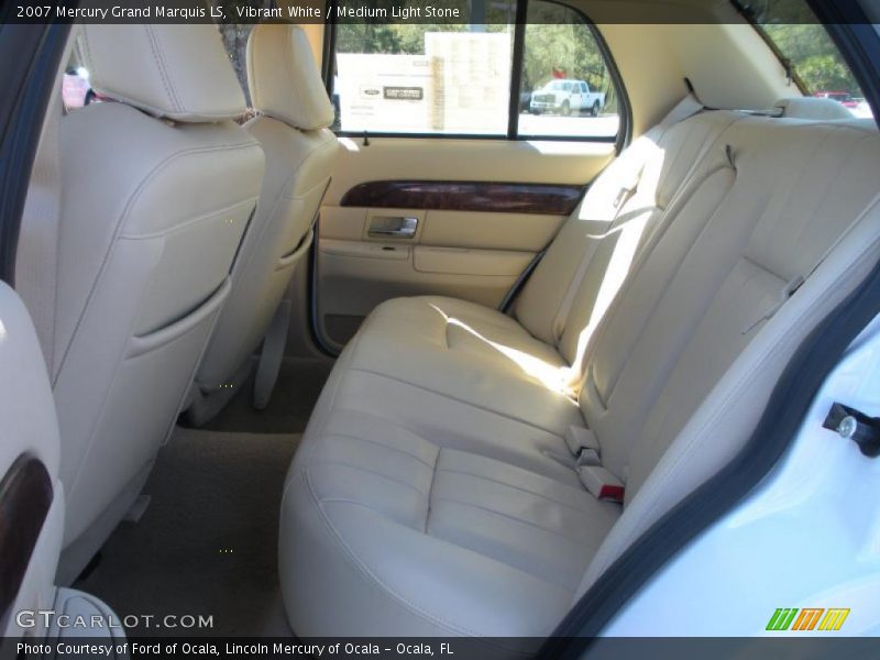 Vibrant White / Medium Light Stone 2007 Mercury Grand Marquis LS