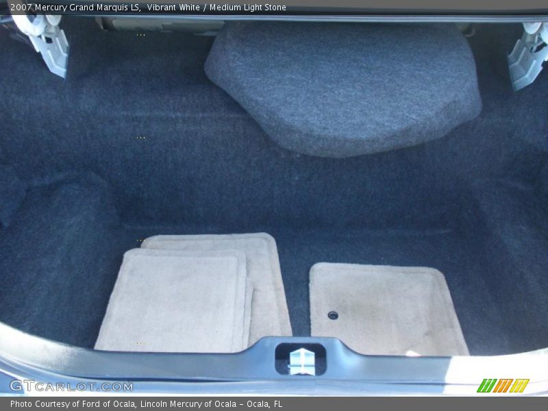 Vibrant White / Medium Light Stone 2007 Mercury Grand Marquis LS