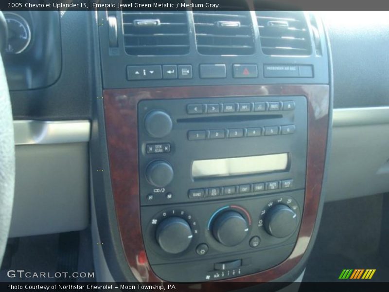 Emerald Jewel Green Metallic / Medium Gray 2005 Chevrolet Uplander LS