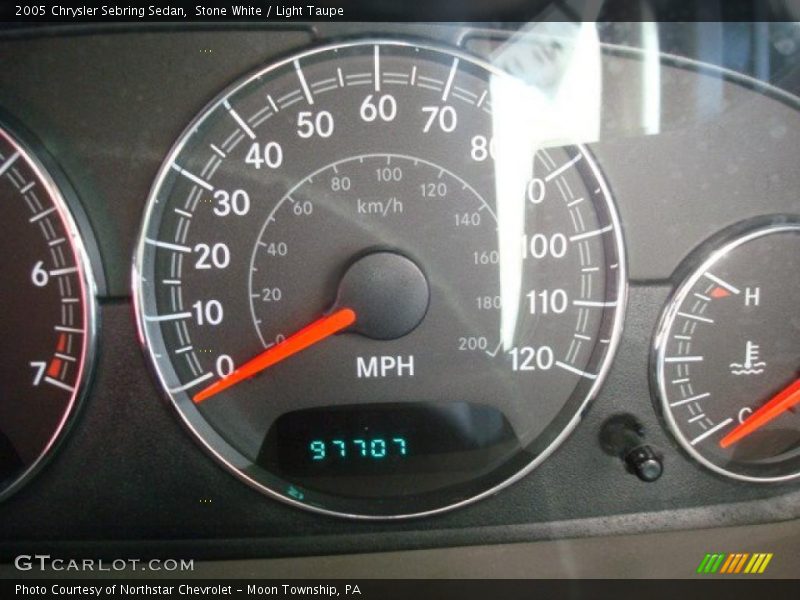 Stone White / Light Taupe 2005 Chrysler Sebring Sedan