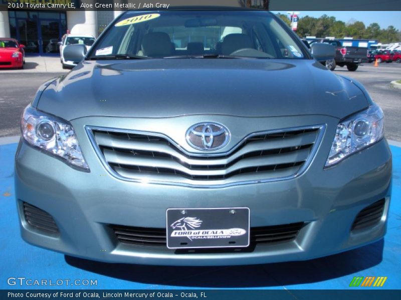 Aloe Green Metallic / Ash Gray 2010 Toyota Camry LE
