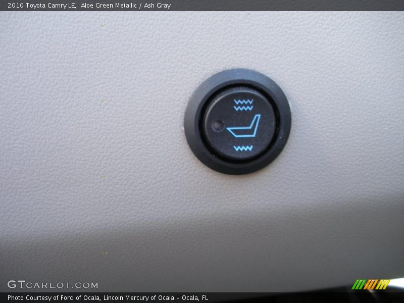 Aloe Green Metallic / Ash Gray 2010 Toyota Camry LE