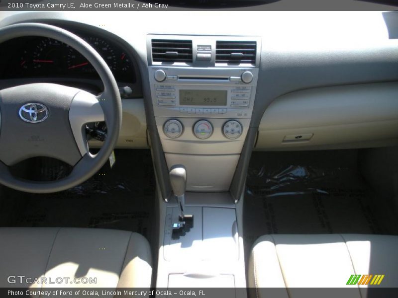Aloe Green Metallic / Ash Gray 2010 Toyota Camry LE