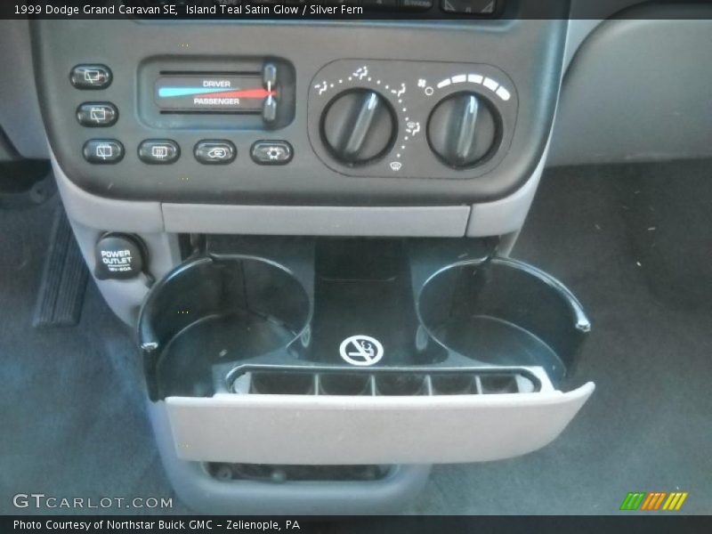 Island Teal Satin Glow / Silver Fern 1999 Dodge Grand Caravan SE