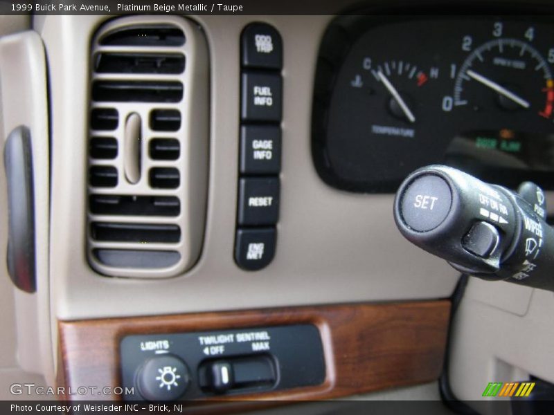 Platinum Beige Metallic / Taupe 1999 Buick Park Avenue