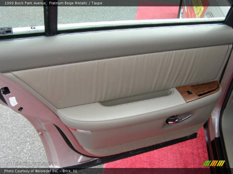 Platinum Beige Metallic / Taupe 1999 Buick Park Avenue