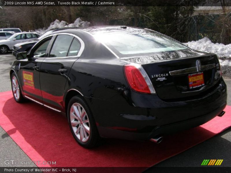 Tuxedo Black Metallic / Cashmere 2009 Lincoln MKS AWD Sedan