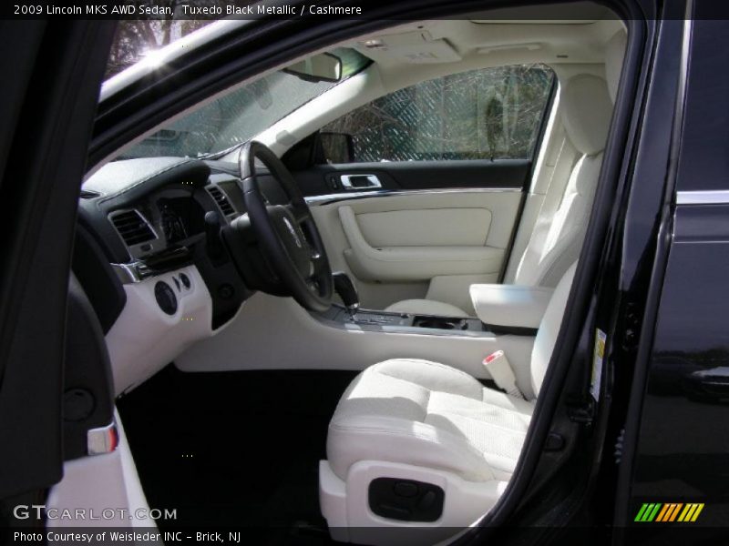 Tuxedo Black Metallic / Cashmere 2009 Lincoln MKS AWD Sedan
