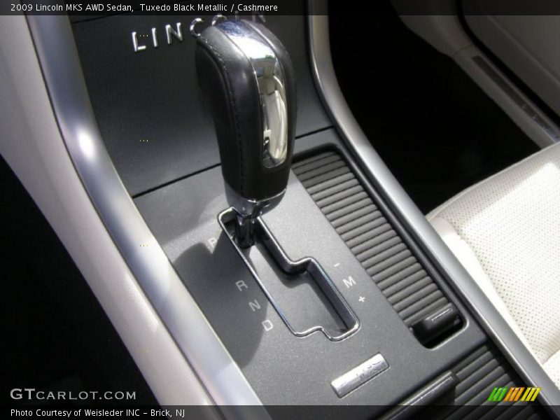 Tuxedo Black Metallic / Cashmere 2009 Lincoln MKS AWD Sedan
