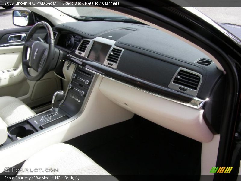 Tuxedo Black Metallic / Cashmere 2009 Lincoln MKS AWD Sedan