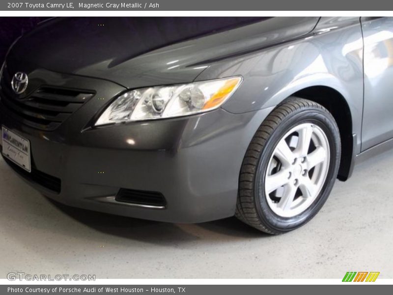 Magnetic Gray Metallic / Ash 2007 Toyota Camry LE