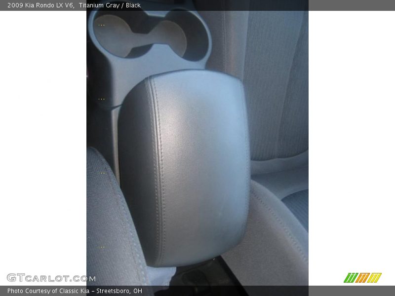 Titanium Gray / Black 2009 Kia Rondo LX V6