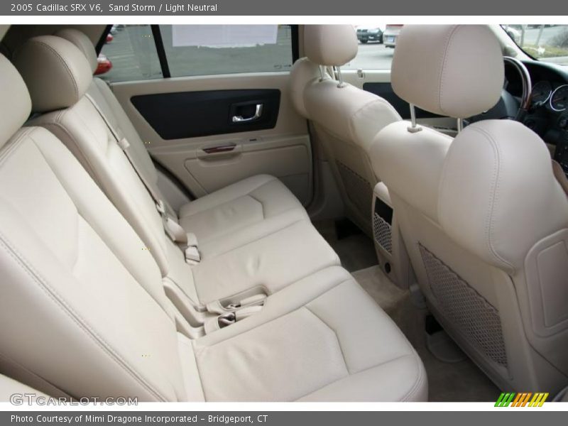 Sand Storm / Light Neutral 2005 Cadillac SRX V6
