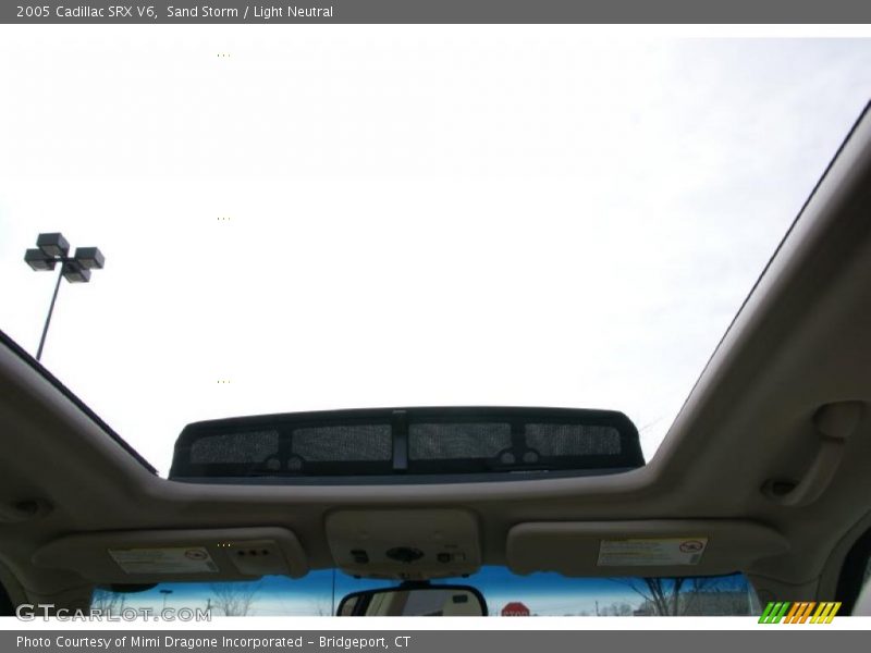 Sand Storm / Light Neutral 2005 Cadillac SRX V6