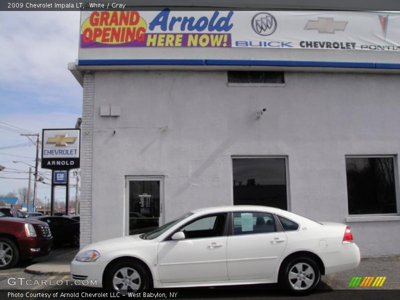 White / Gray 2009 Chevrolet Impala LT