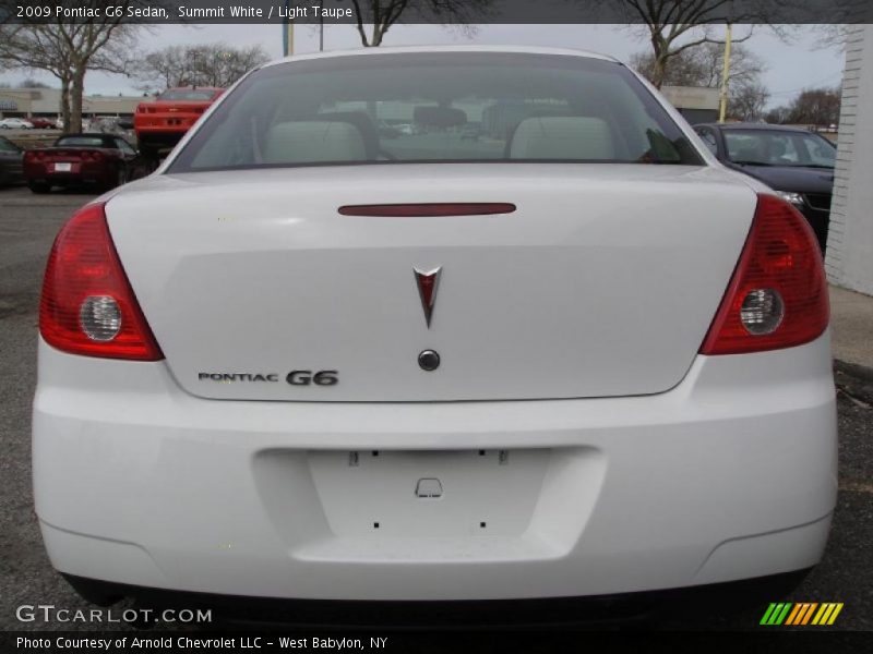 Summit White / Light Taupe 2009 Pontiac G6 Sedan
