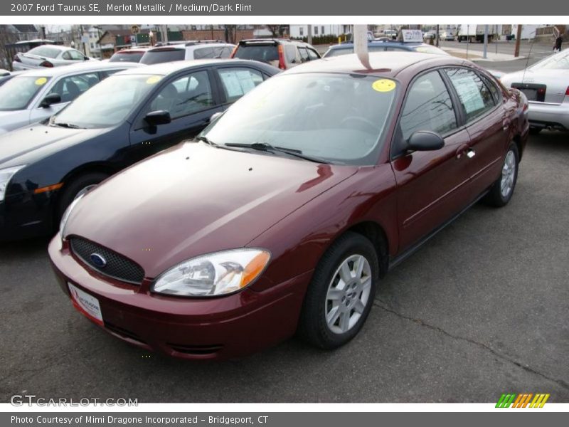Merlot Metallic / Medium/Dark Flint 2007 Ford Taurus SE