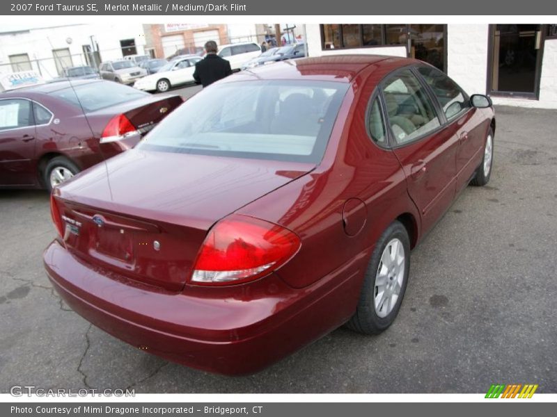 Merlot Metallic / Medium/Dark Flint 2007 Ford Taurus SE