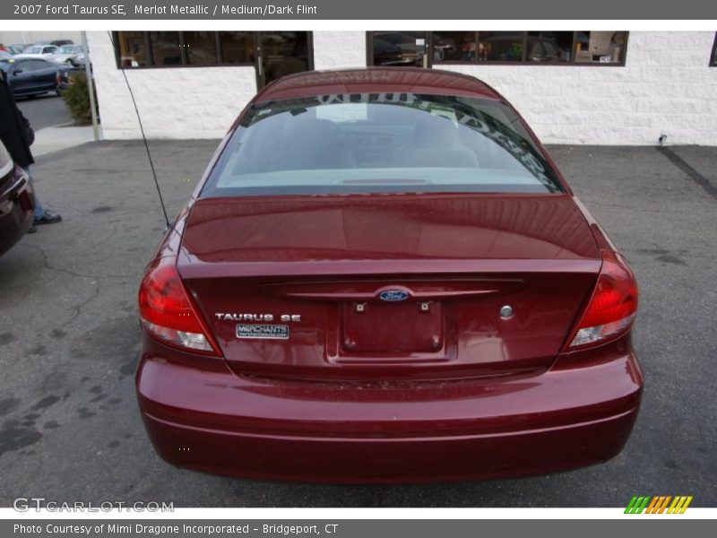 Merlot Metallic / Medium/Dark Flint 2007 Ford Taurus SE