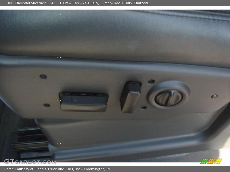 Victory Red / Dark Charcoal 2006 Chevrolet Silverado 3500 LT Crew Cab 4x4 Dually