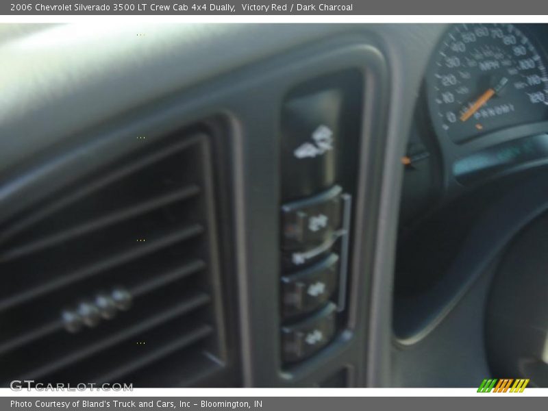 Victory Red / Dark Charcoal 2006 Chevrolet Silverado 3500 LT Crew Cab 4x4 Dually