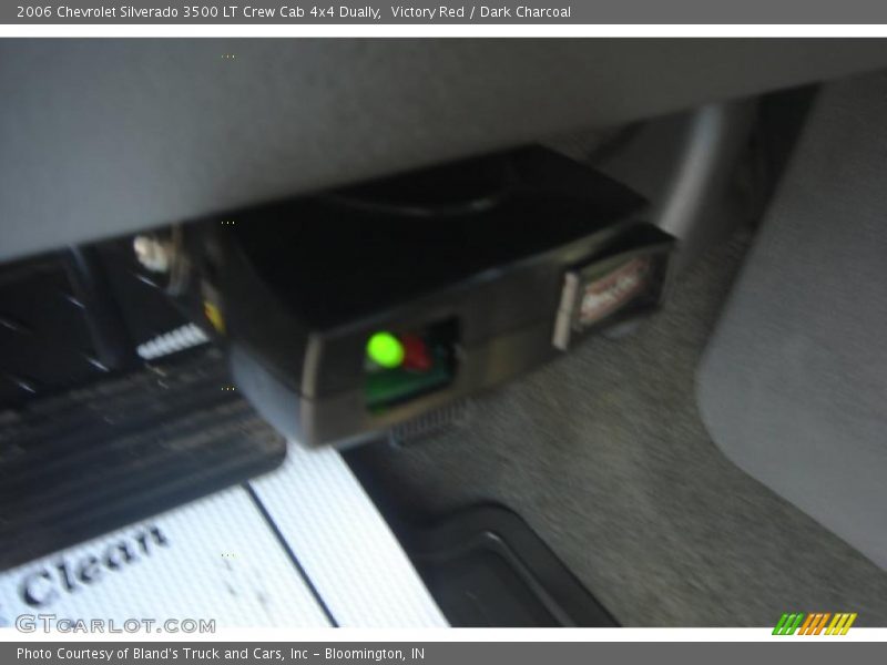 Victory Red / Dark Charcoal 2006 Chevrolet Silverado 3500 LT Crew Cab 4x4 Dually