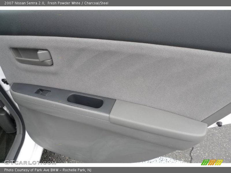 Fresh Powder White / Charcoal/Steel 2007 Nissan Sentra 2.0