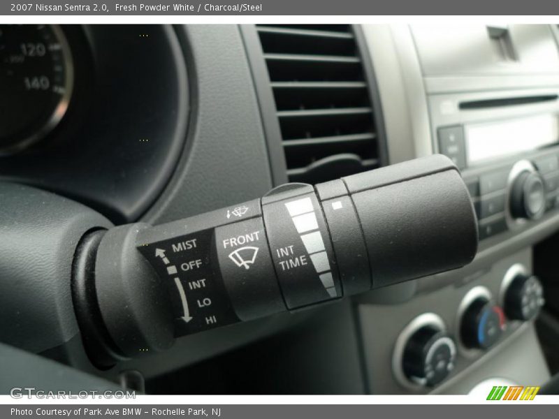 Fresh Powder White / Charcoal/Steel 2007 Nissan Sentra 2.0