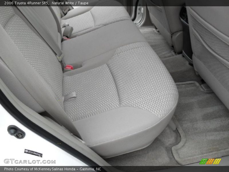 Natural White / Taupe 2006 Toyota 4Runner SR5