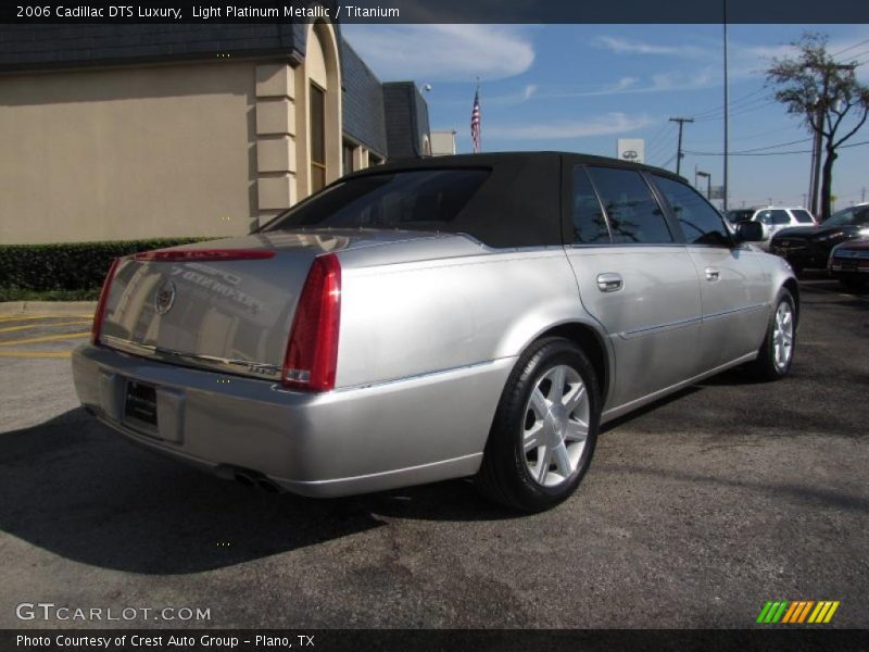 Light Platinum Metallic / Titanium 2006 Cadillac DTS Luxury