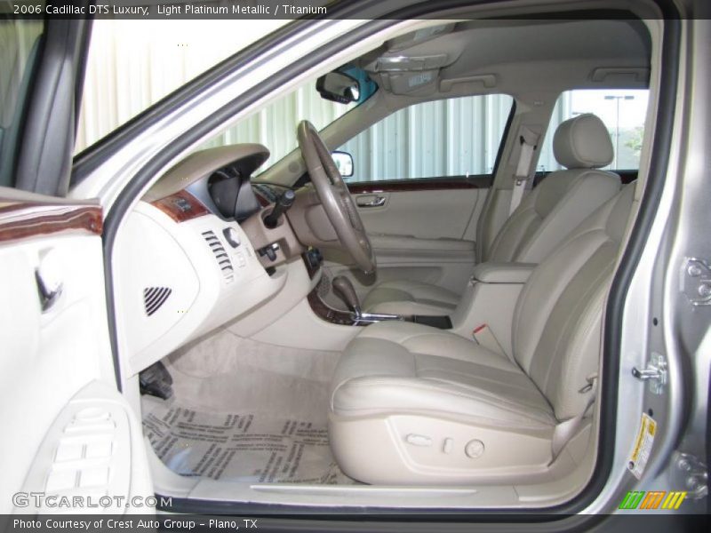 Light Platinum Metallic / Titanium 2006 Cadillac DTS Luxury