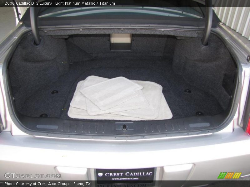 Light Platinum Metallic / Titanium 2006 Cadillac DTS Luxury