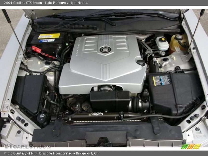 Light Platinum / Light Neutral 2004 Cadillac CTS Sedan