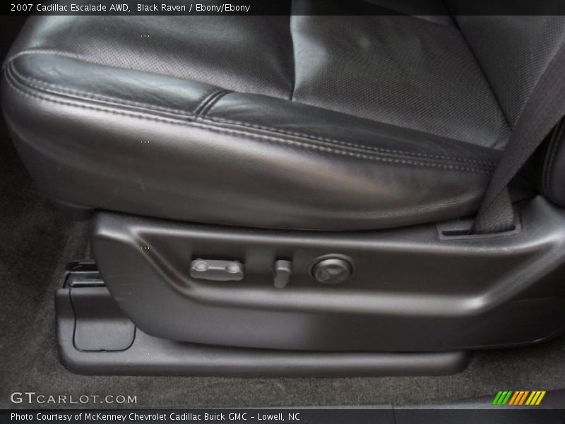 Black Raven / Ebony/Ebony 2007 Cadillac Escalade AWD
