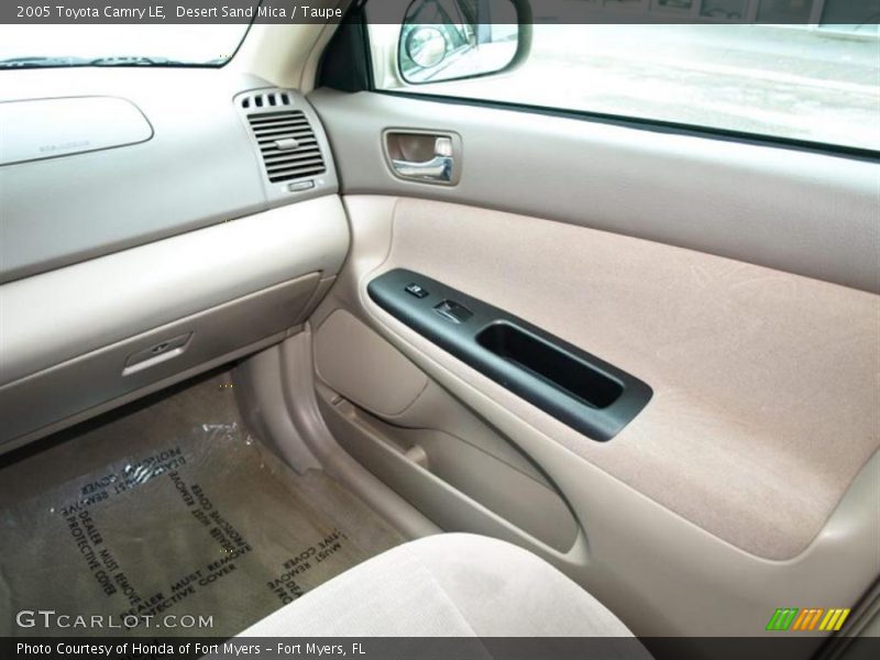 Desert Sand Mica / Taupe 2005 Toyota Camry LE