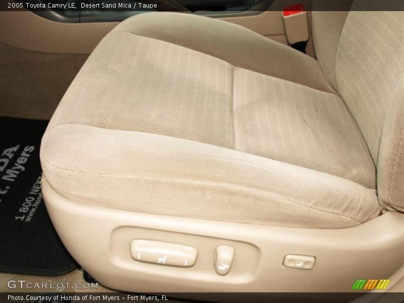 Desert Sand Mica / Taupe 2005 Toyota Camry LE