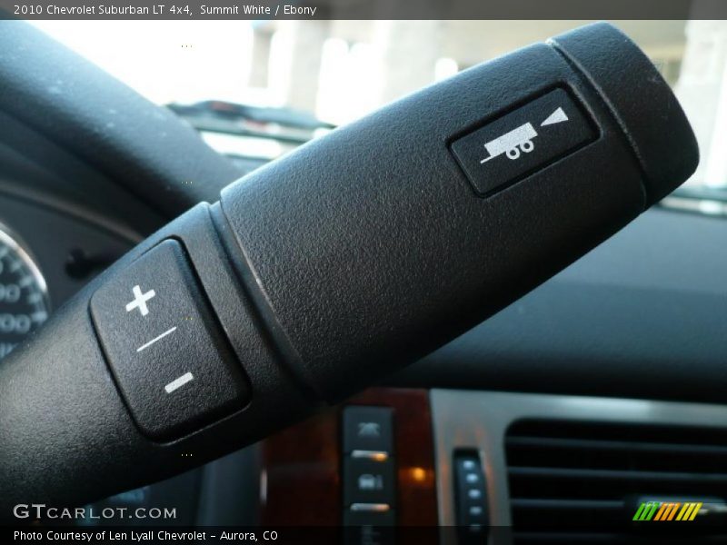 Summit White / Ebony 2010 Chevrolet Suburban LT 4x4