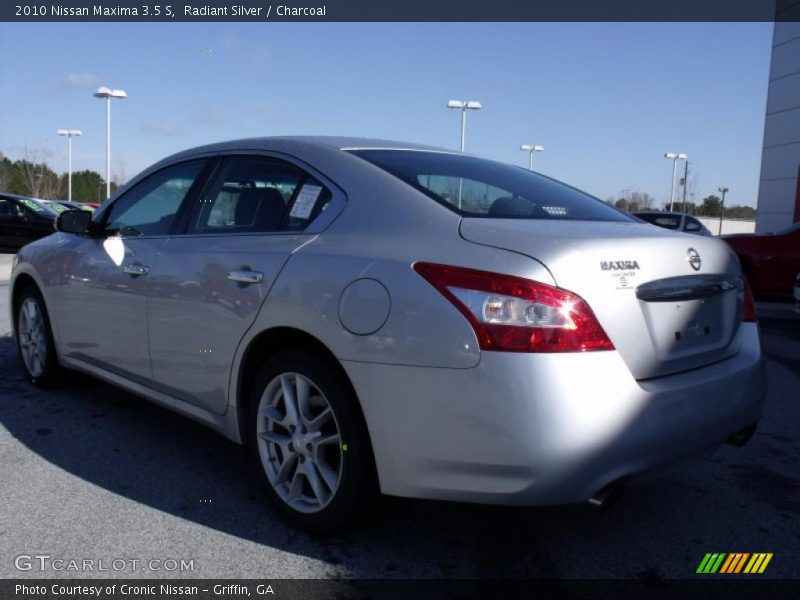 Radiant Silver / Charcoal 2010 Nissan Maxima 3.5 S