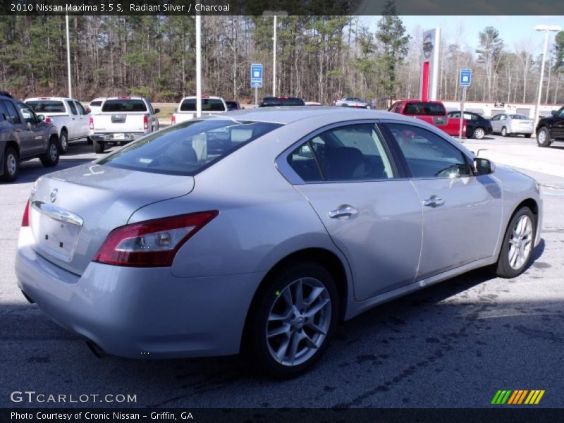 Radiant Silver / Charcoal 2010 Nissan Maxima 3.5 S
