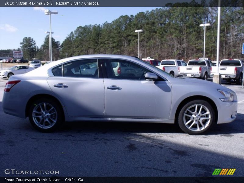 Radiant Silver / Charcoal 2010 Nissan Maxima 3.5 S