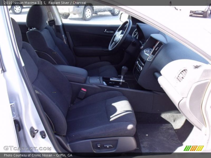 Radiant Silver / Charcoal 2010 Nissan Maxima 3.5 S