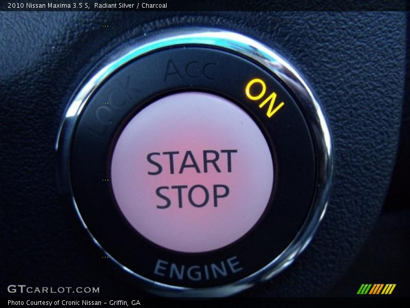 Radiant Silver / Charcoal 2010 Nissan Maxima 3.5 S
