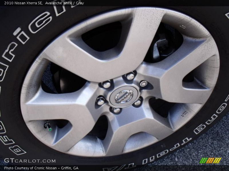 Avalanche White / Gray 2010 Nissan Xterra SE