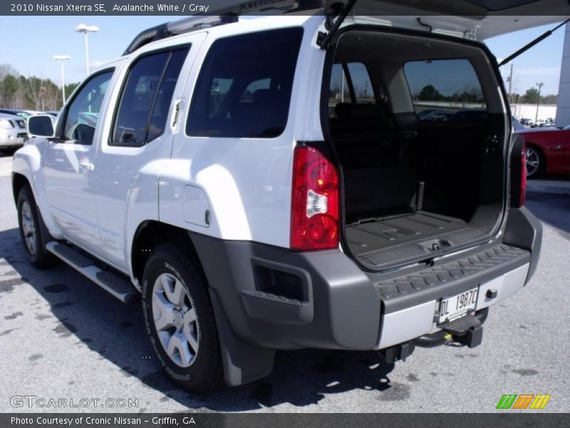 Avalanche White / Gray 2010 Nissan Xterra SE