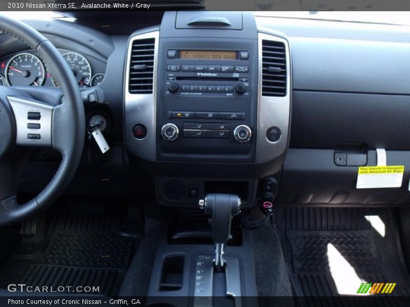 Avalanche White / Gray 2010 Nissan Xterra SE