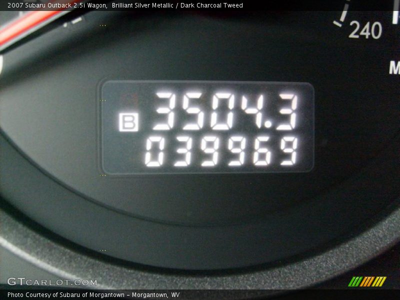 Brilliant Silver Metallic / Dark Charcoal Tweed 2007 Subaru Outback 2.5i Wagon