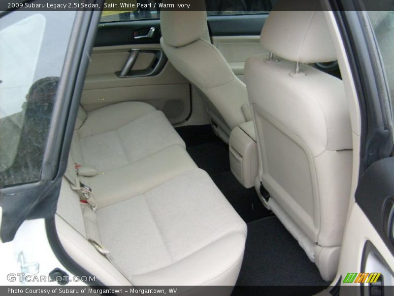 Satin White Pearl / Warm Ivory 2009 Subaru Legacy 2.5i Sedan
