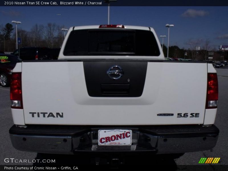 Blizzard White / Charcoal 2010 Nissan Titan SE Crew Cab