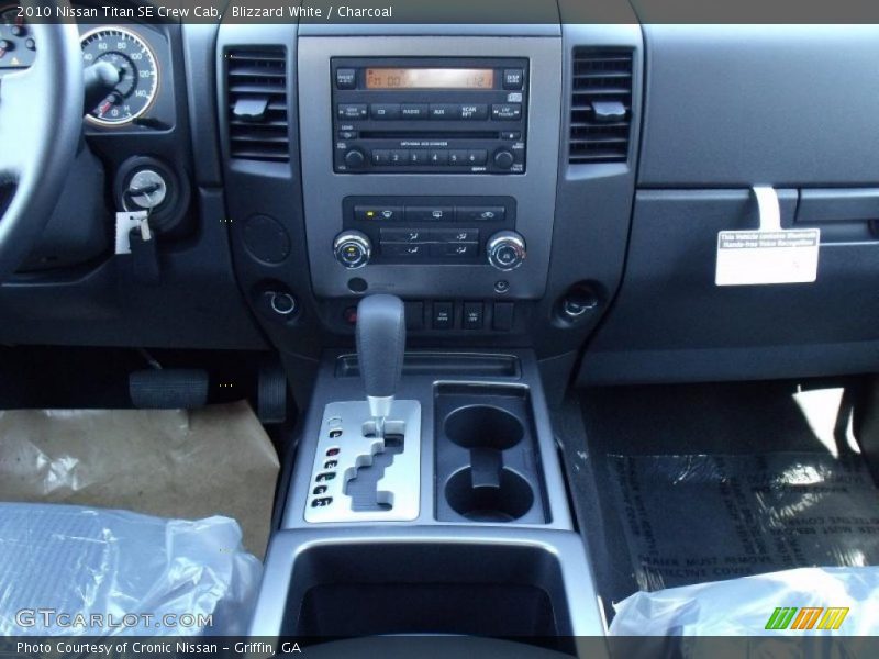 Blizzard White / Charcoal 2010 Nissan Titan SE Crew Cab