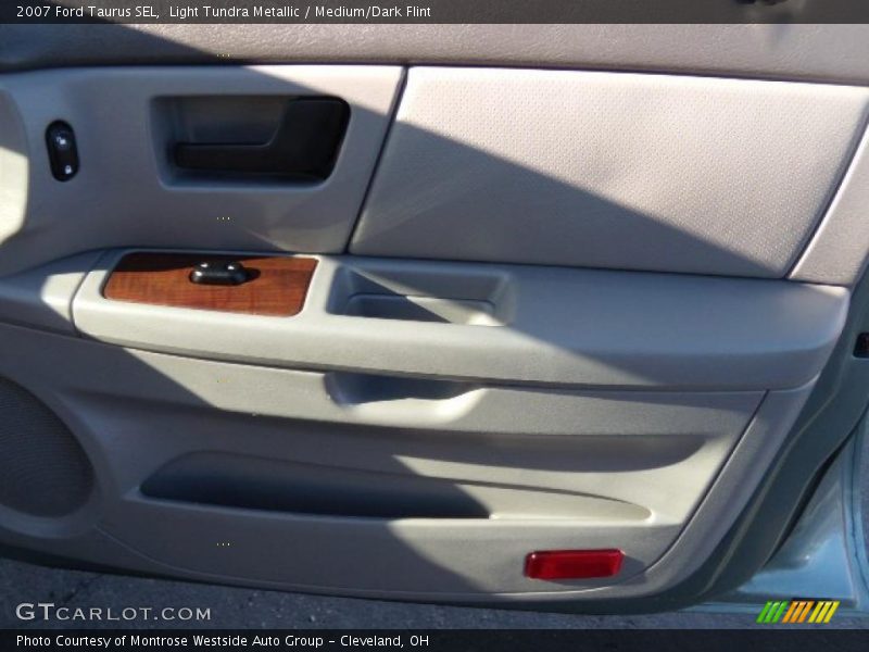 Light Tundra Metallic / Medium/Dark Flint 2007 Ford Taurus SEL